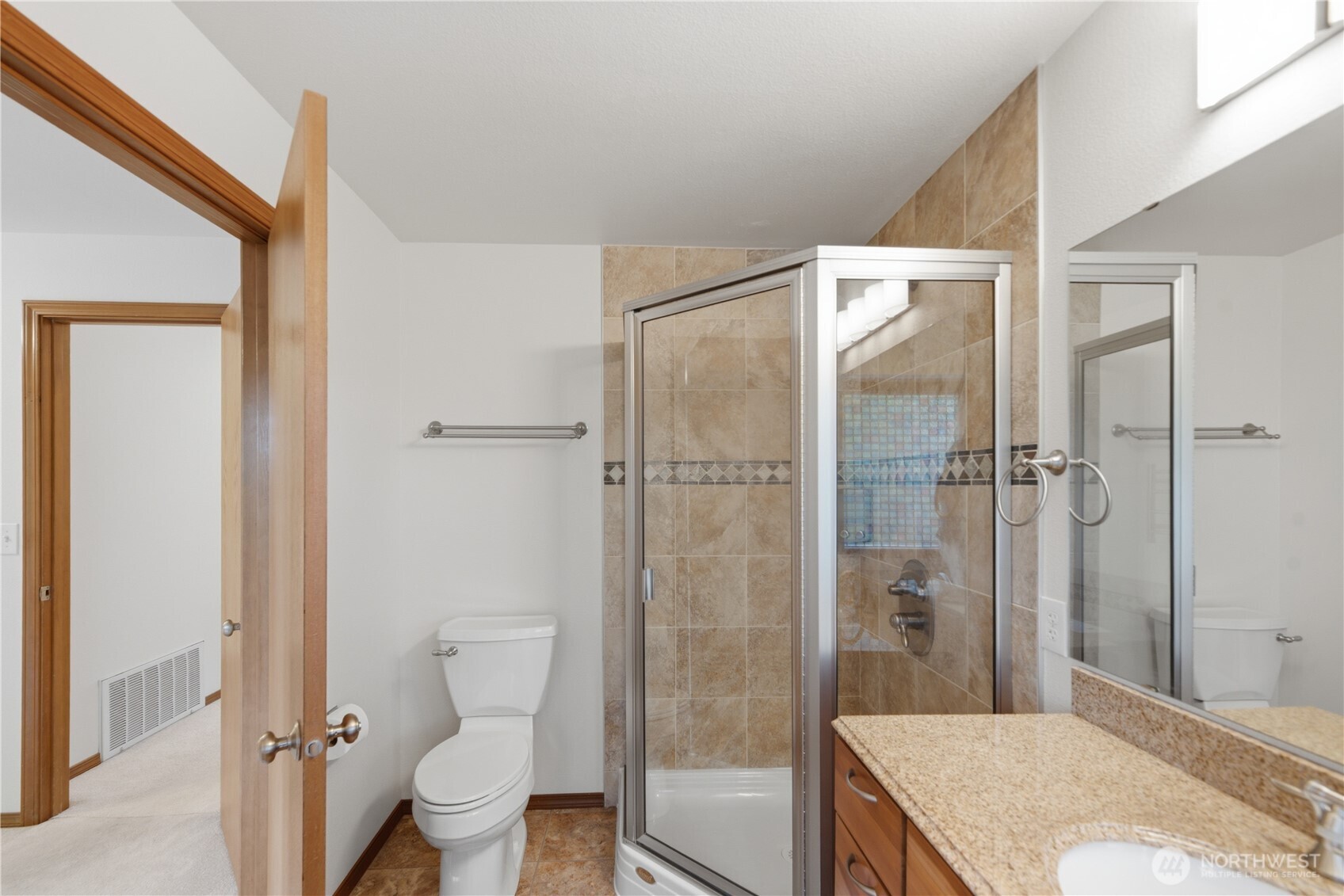 19022 102nd Avenue Southeast Renton, WA 98055 - Photo 20 of 36