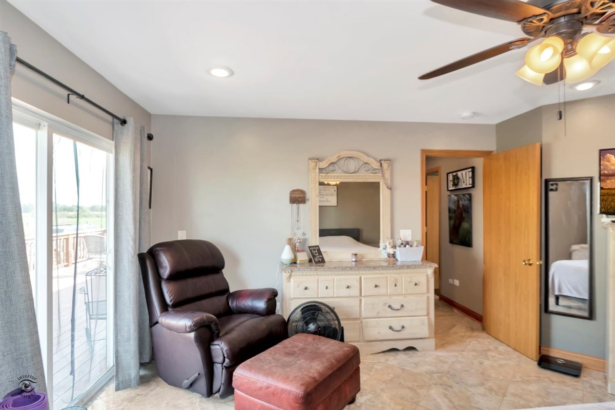 552 East Delite Inn Road Beecher, IL 60401 - Photo 11 of 24