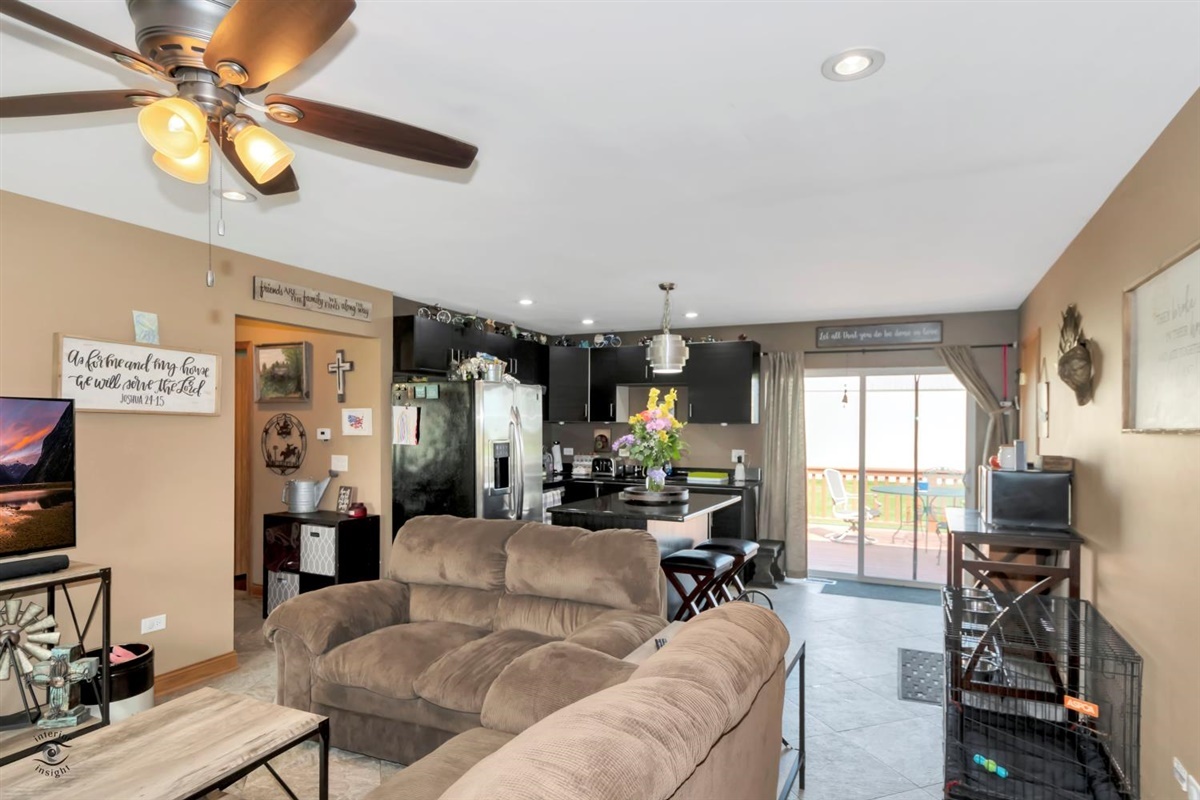 552 East Delite Inn Road Beecher, IL 60401 - Photo 5 of 24