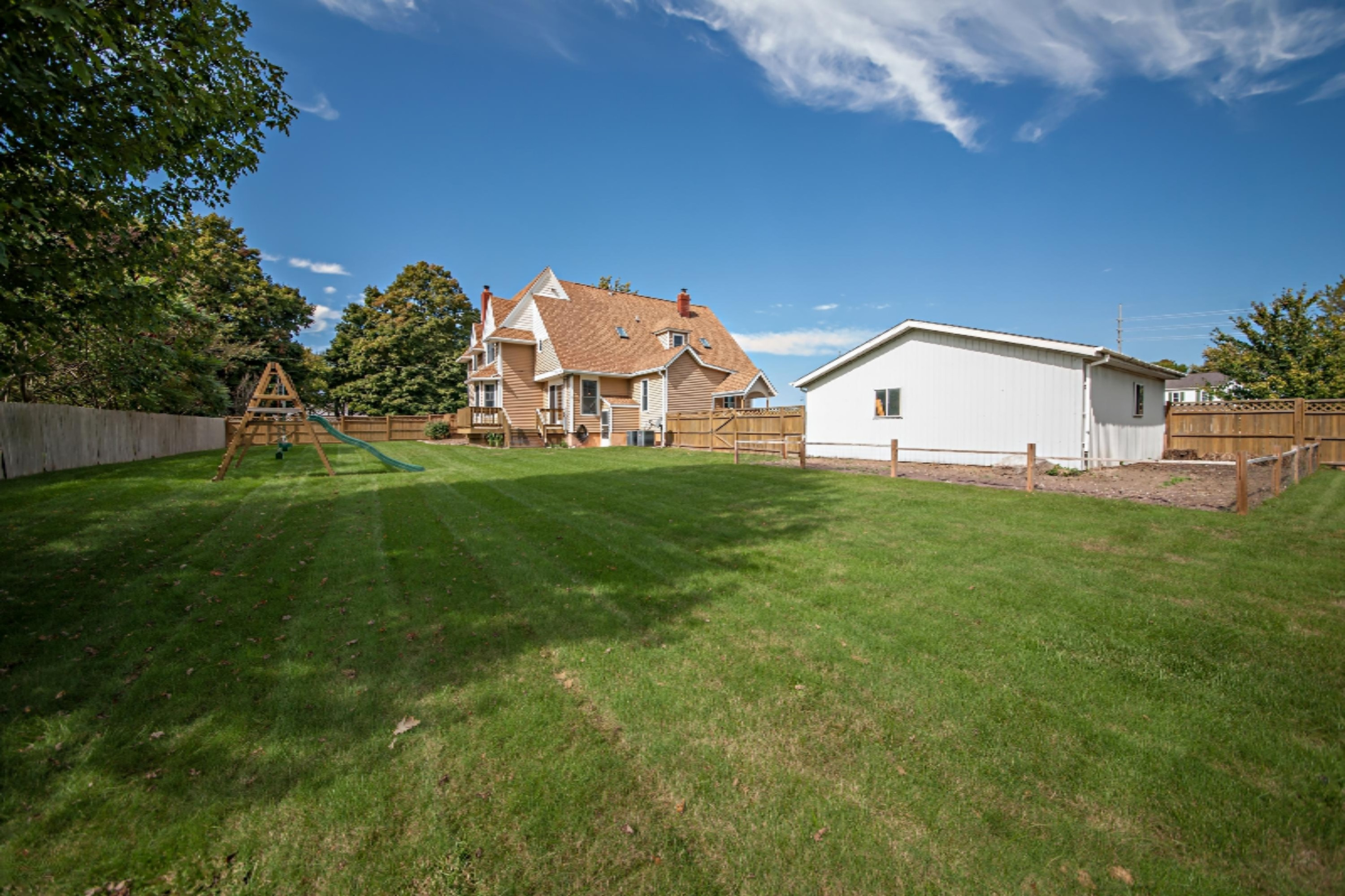 6573 Jericho Road Stevensville, MI 49127 - Photo 5 of 56 DSC02445_pe