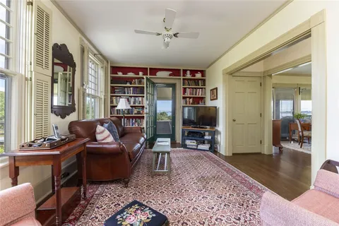 $4,000 | 28 Newport Street, Jamestown, RI 02835