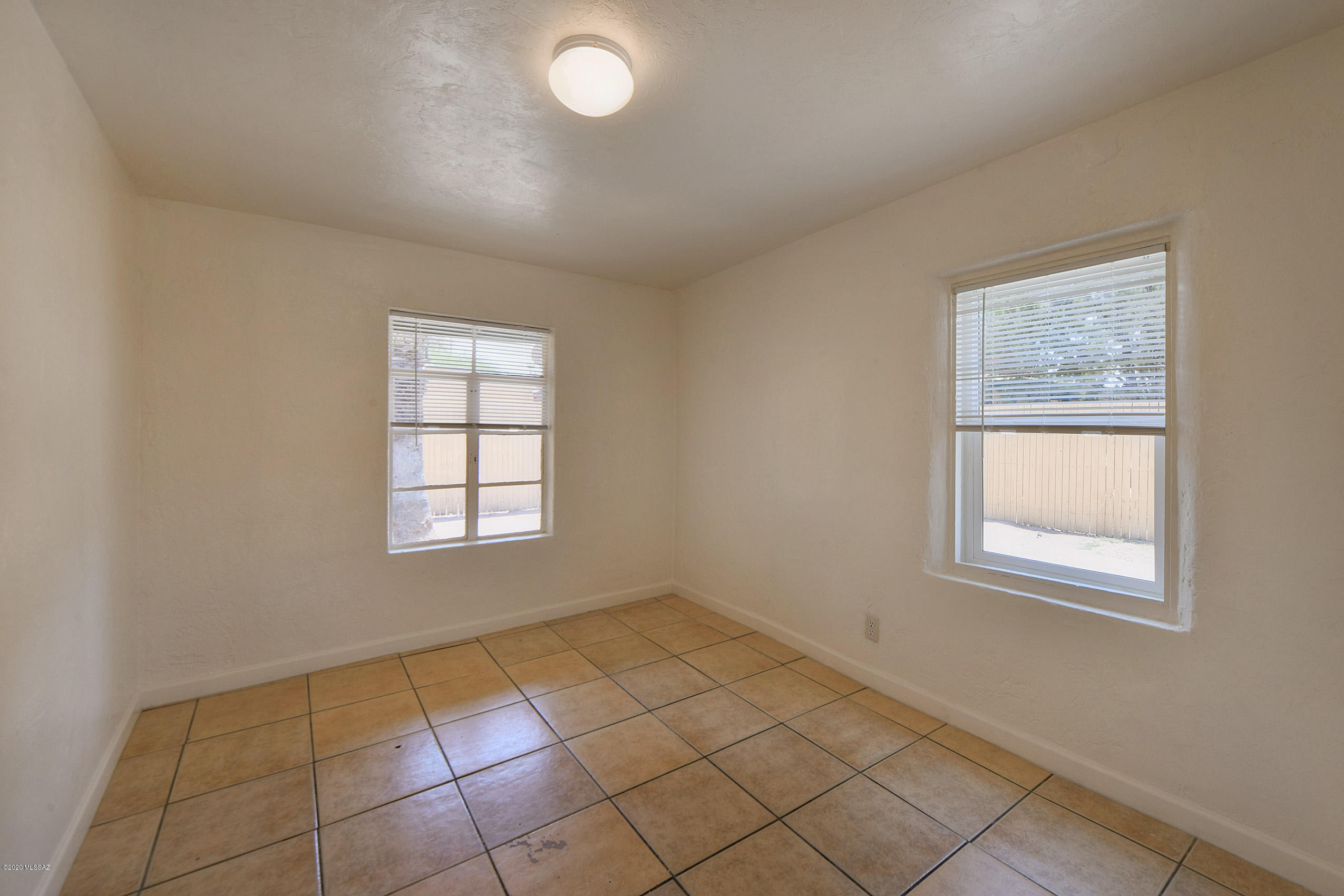 455 West Thurber Road Tucson, AZ 85705 - Photo 17 of 23