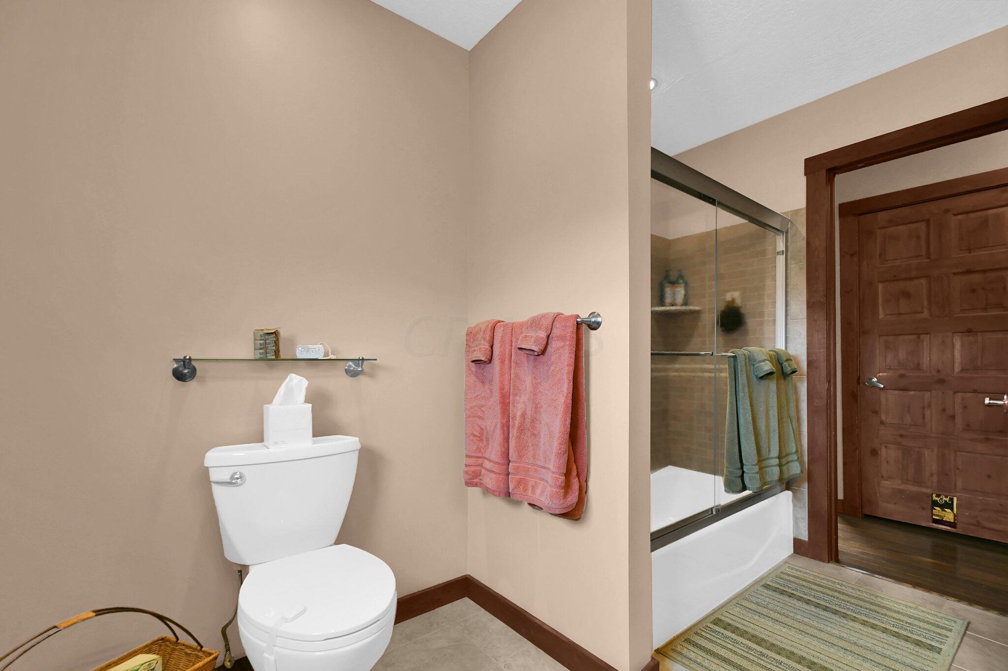 1584 Debolt Road Utica, OH 43080 - Photo 15 of 42 Full Bath 2 Entry Level