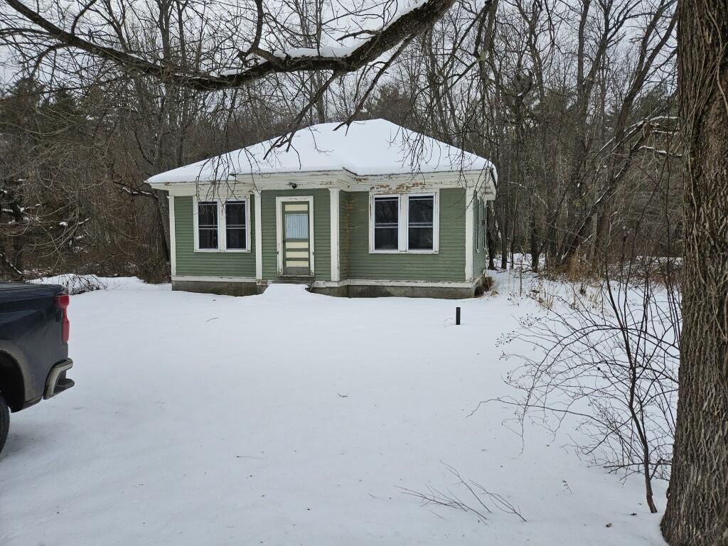 31 North Fryeburg Road Fryeburg, ME 04037 - Photo 19 of 28 ROW & library