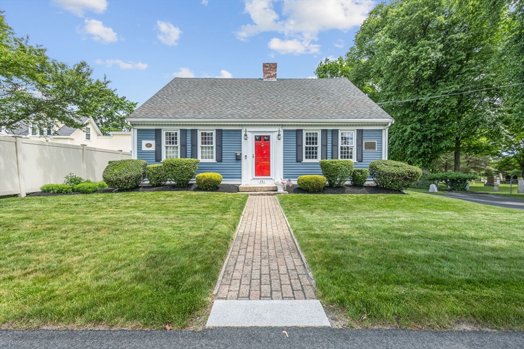 751 Washington Street Whitman, MA 02382 - Photo 1 of 36