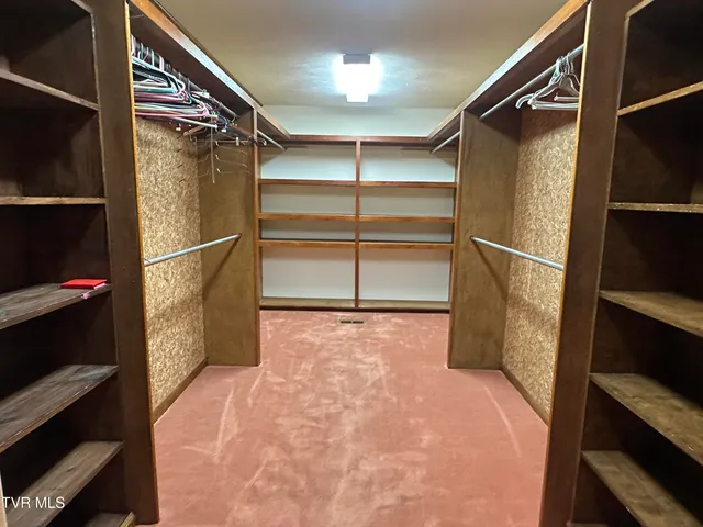 $499,900 | 226 Susong Lane, Greeneville, TN 37743