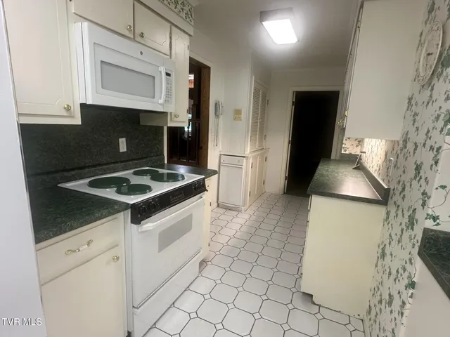 $499,900 | 226 Susong Lane, Greeneville, TN 37743