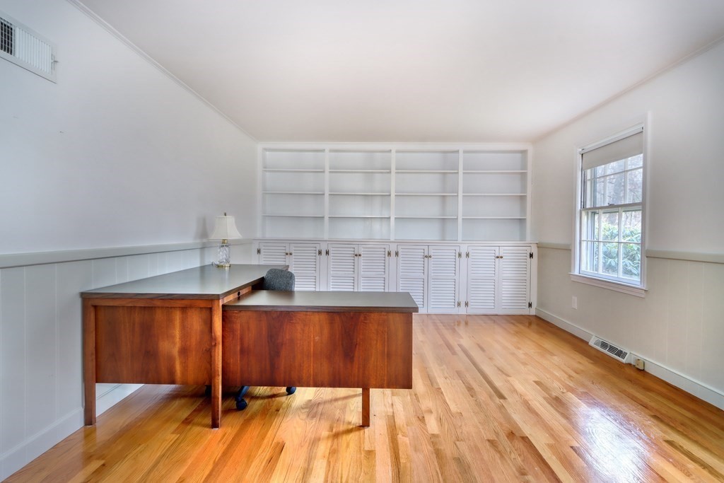 12 Deer Run Road Lincoln, MA 01773 - Photo 13 of 30