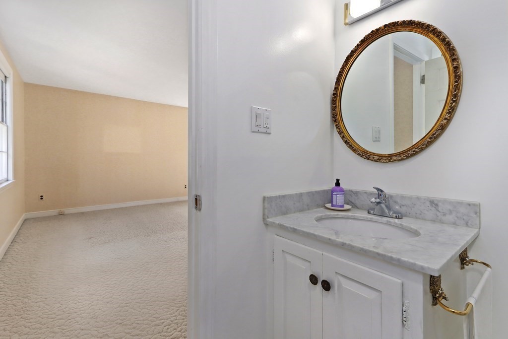 12 Deer Run Road Lincoln, MA 01773 - Photo 21 of 30