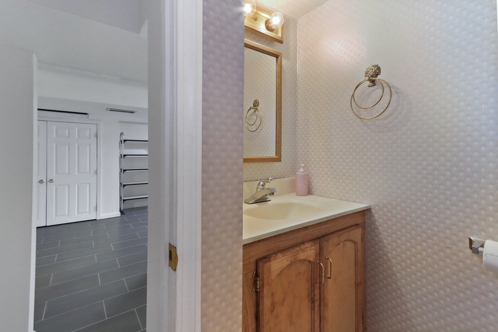 12 Deer Run Road Lincoln, MA 01773 - Photo 22 of 30