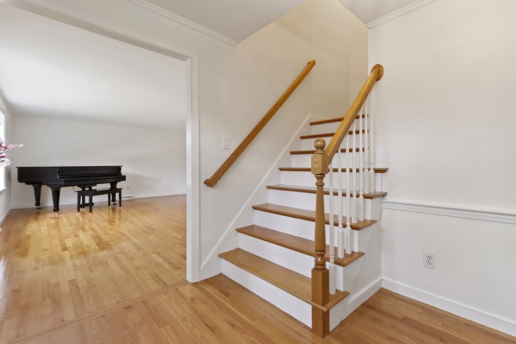 12 Deer Run Road Lincoln, MA 01773 - Photo 3 of 30