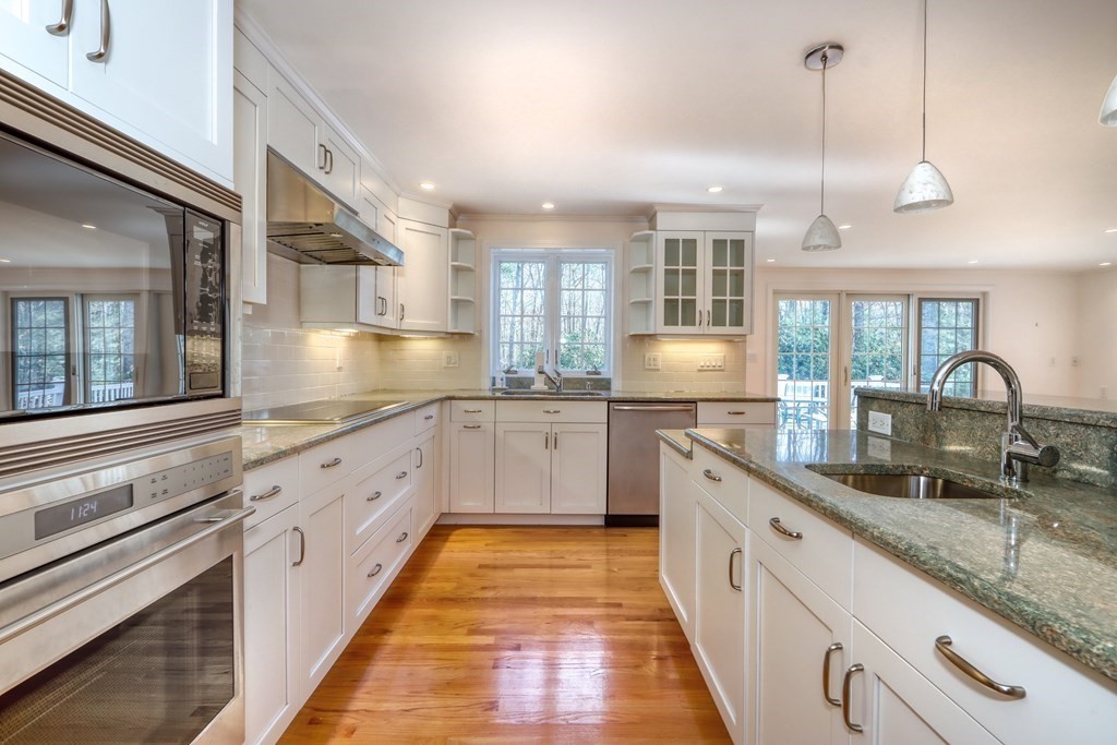 12 Deer Run Road Lincoln, MA 01773 - Photo 6 of 30