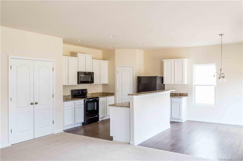 3016 Starnes Road Charlotte, NC 28214 - Photo 3 of 10 Gallery Image 3