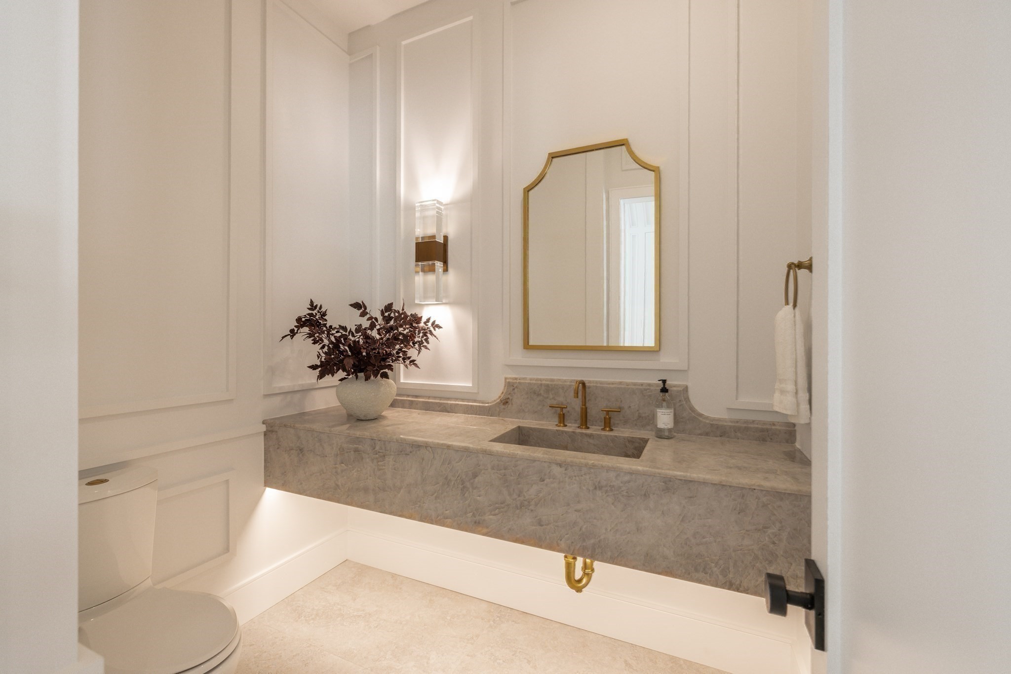 101 Alban Road Newton, MA 02468 - Photo 11 of 29 Gallery Image 11