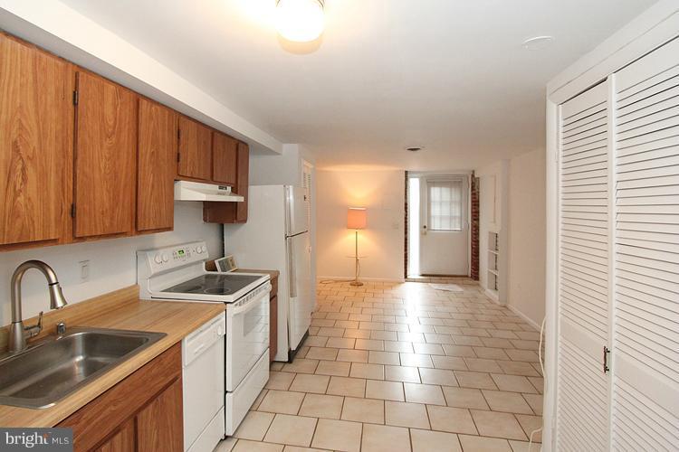 128 D Street Southeast Washington, DC 20003 - Photo 28 of 28 Interior (General)