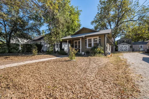 $250,000 | 428 West Lullwood Avenue, San Antonio, TX 78212