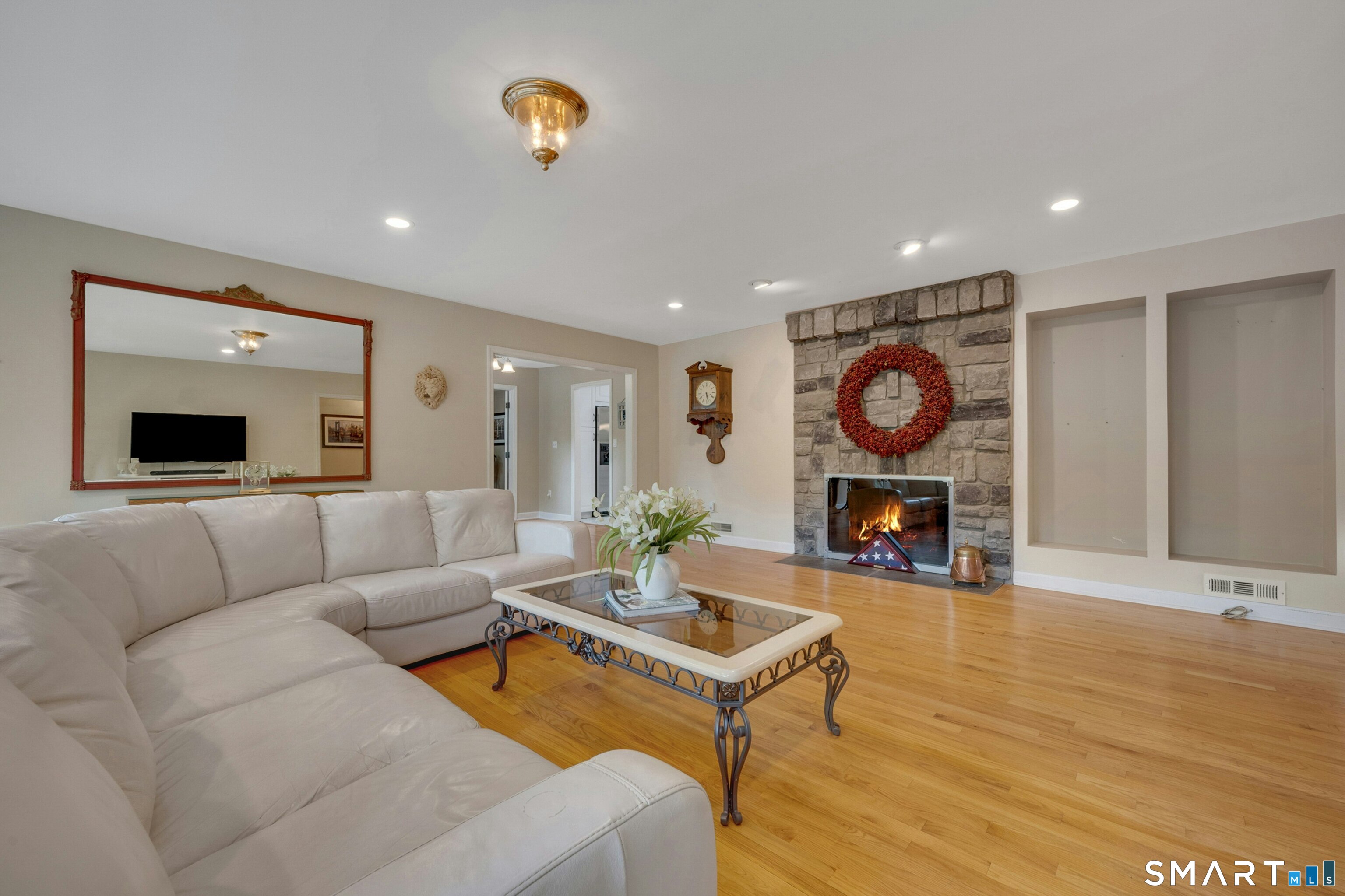 450 Westover Road Stamford, CT 06902 - Photo 4 of 29