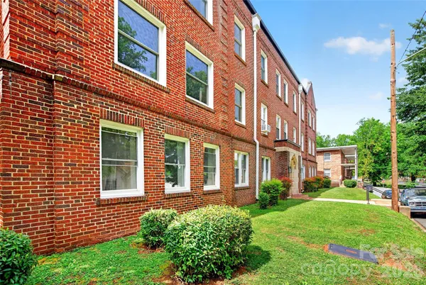 $2,500,000 | 55 James Drive, Marion, NC 28752