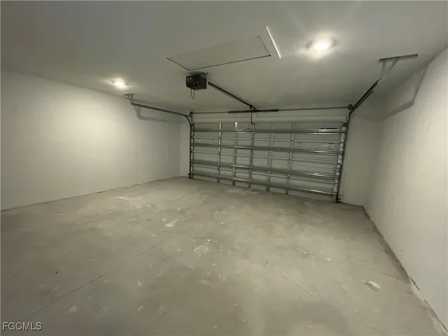 $1,995 | 3433 Northeast 11th Place, Cape Coral, FL 33909