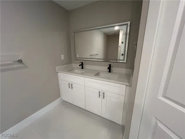 $1,995 | 3433 Northeast 11th Place, Cape Coral, FL 33909