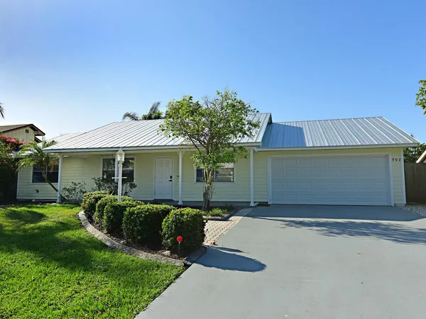 $3,100 | 598 Northeast Maranta Terrado, Jensen Beach, FL 34957
