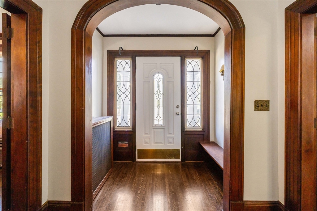 122 Bellevue Avenue Springfield, MA 01108 - Photo 4 of 32 a view of gallery with wooden floor