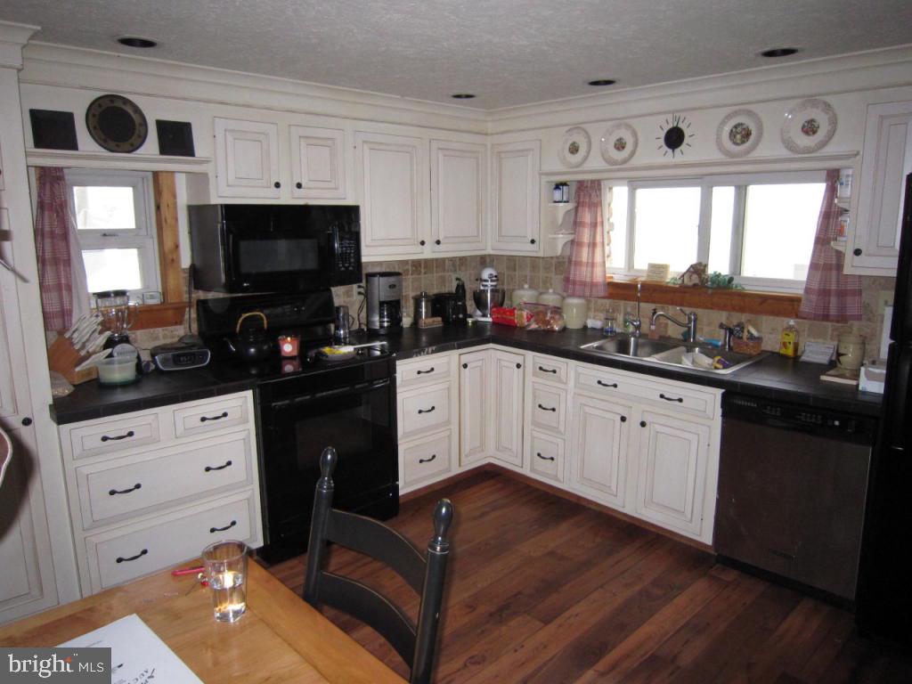 190 Clearview Road Ephrata, PA 17522 - Photo 12 of 21