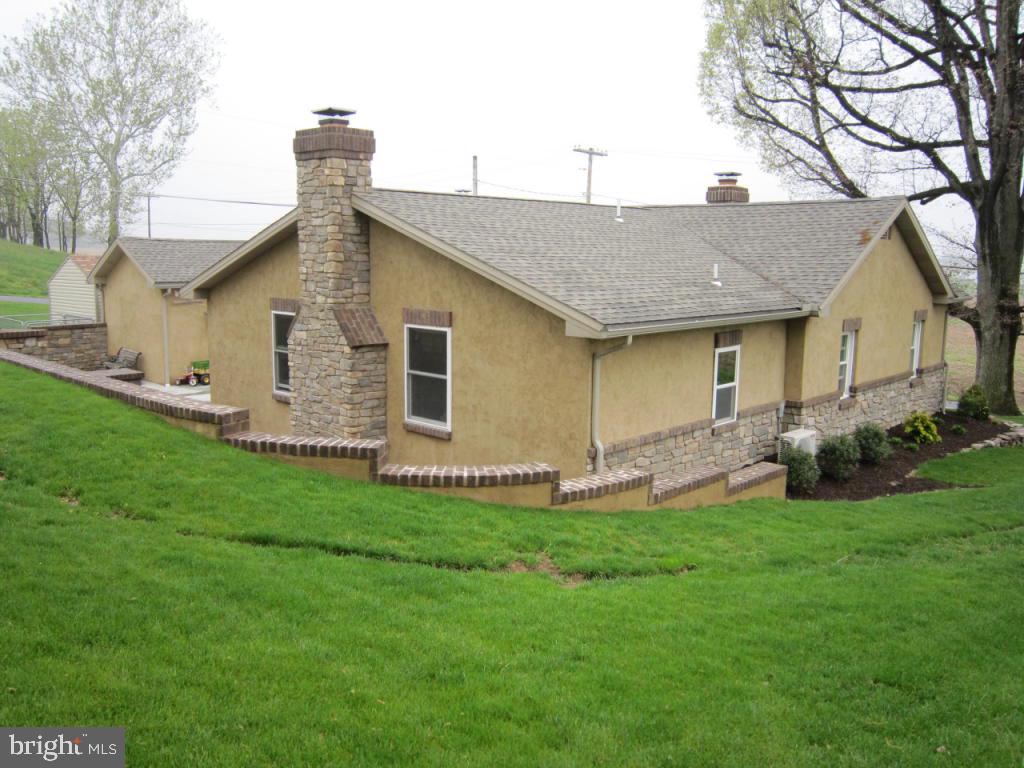 190 Clearview Road Ephrata, PA 17522 - Photo 6 of 21