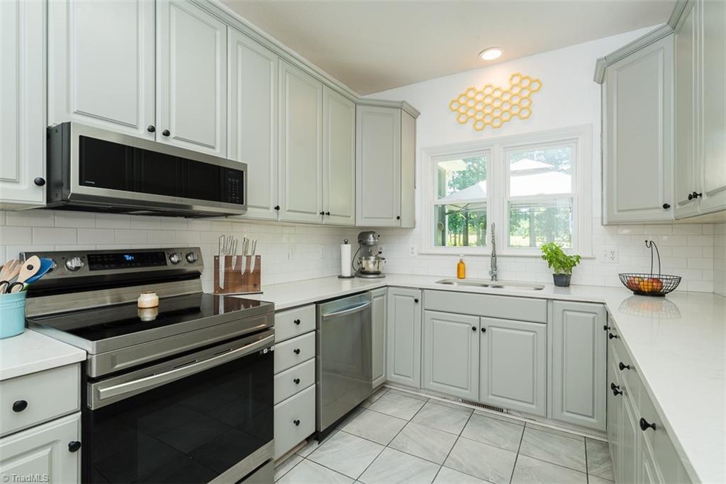 6624 Hamlett Road Mebane, NC 27302 - Photo 11 of 30 Gallery Image 11