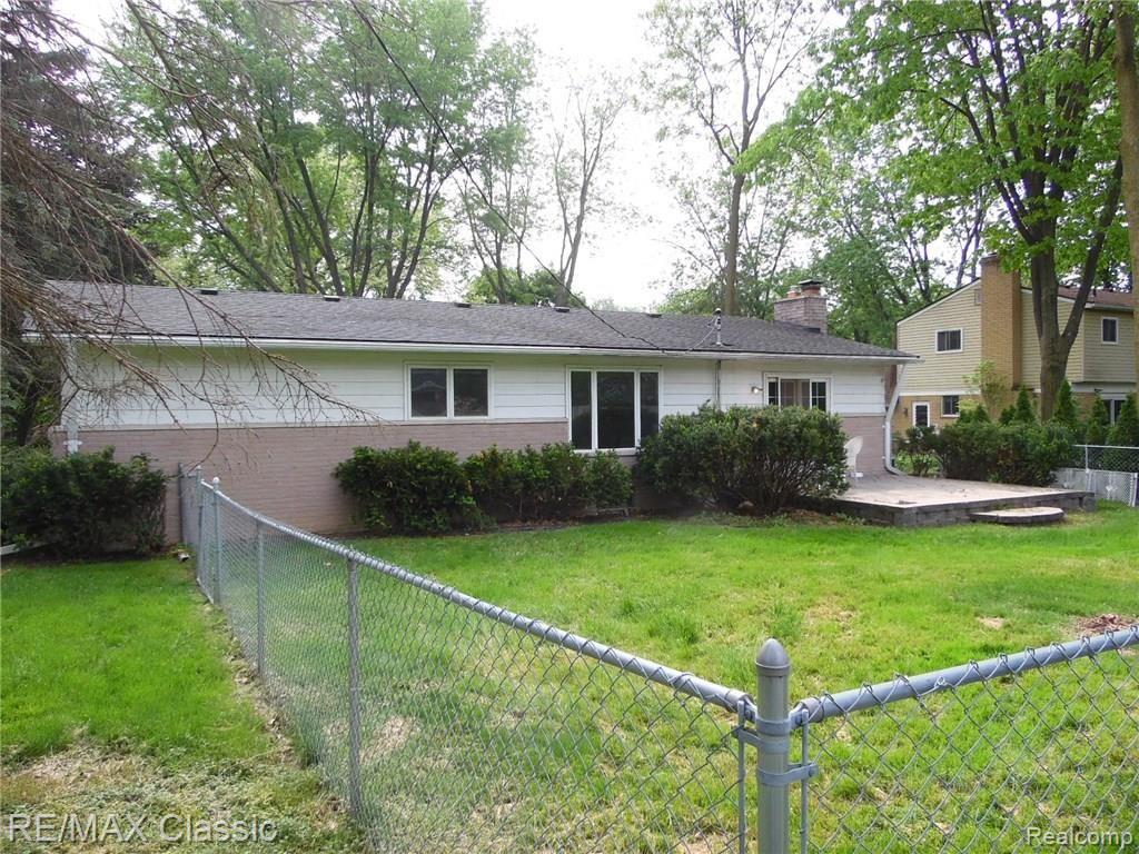23719 Gill Road Farmington, MI 48335 - Photo 15 of 17 SAM_0720.JPG