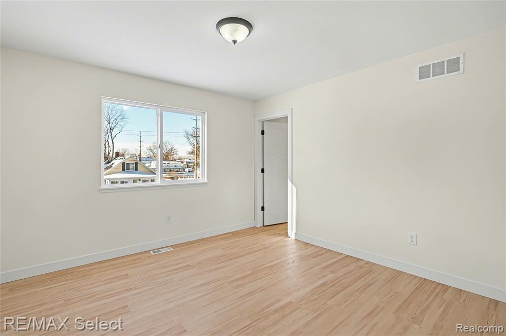 408 3rd Street Fenton, MI 48430 - Photo 47 of 69 Gallery Image 47