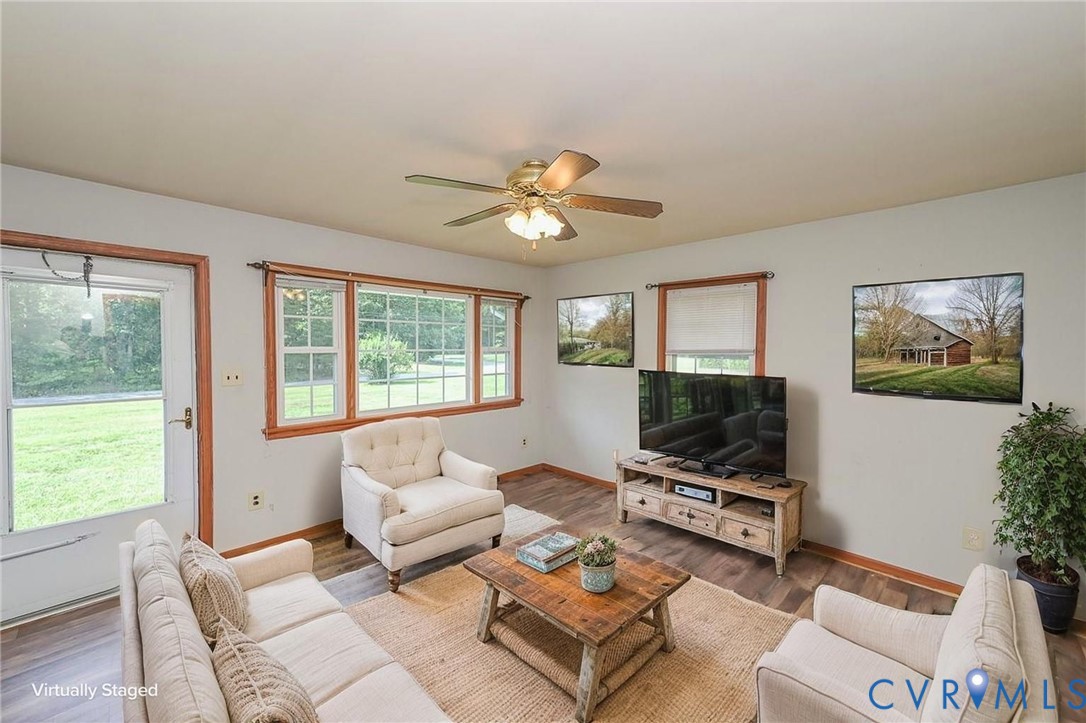 581 Smokey Road Aylett, VA 23009 - Photo 8 of 33 Wood-finish flooring, ceiling fan with integrated