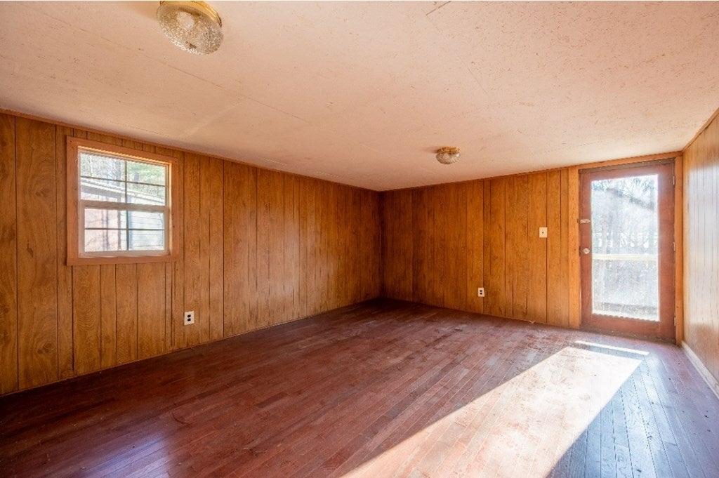 1297 Pole Bridge Road Stuart, VA 24171 - Photo 22 of 74 Gallery Image 22