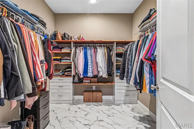 $509,900 | 1026 Chestnut Acrs Lane, Farmington, MO 63640