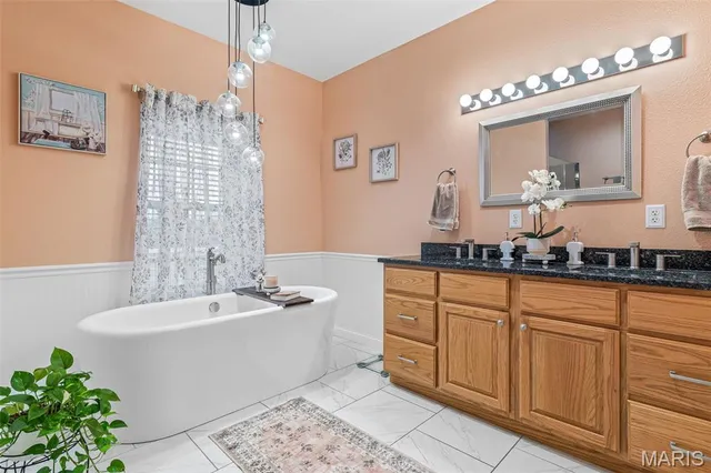 $509,900 | 1026 Chestnut Acrs Lane, Farmington, MO 63640