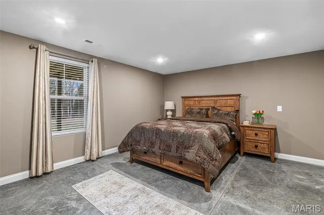 $509,900 | 1026 Chestnut Acrs Lane, Farmington, MO 63640