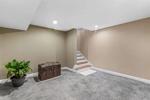 $509,900 | 1026 Chestnut Acrs Lane, Farmington, MO 63640