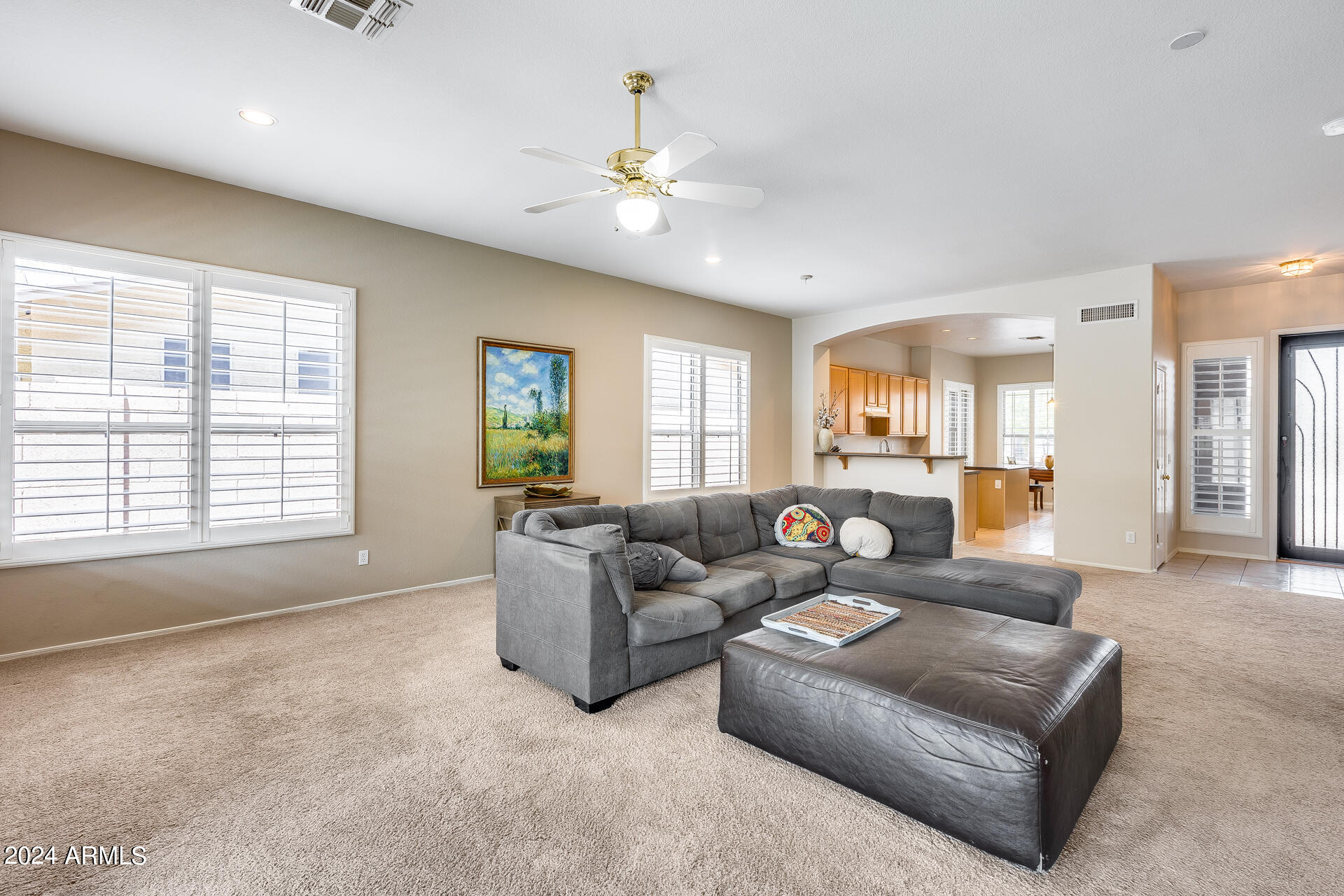 11418 South Santa Fe Lane Goodyear, AZ 85338 - Photo 3 of 46 7