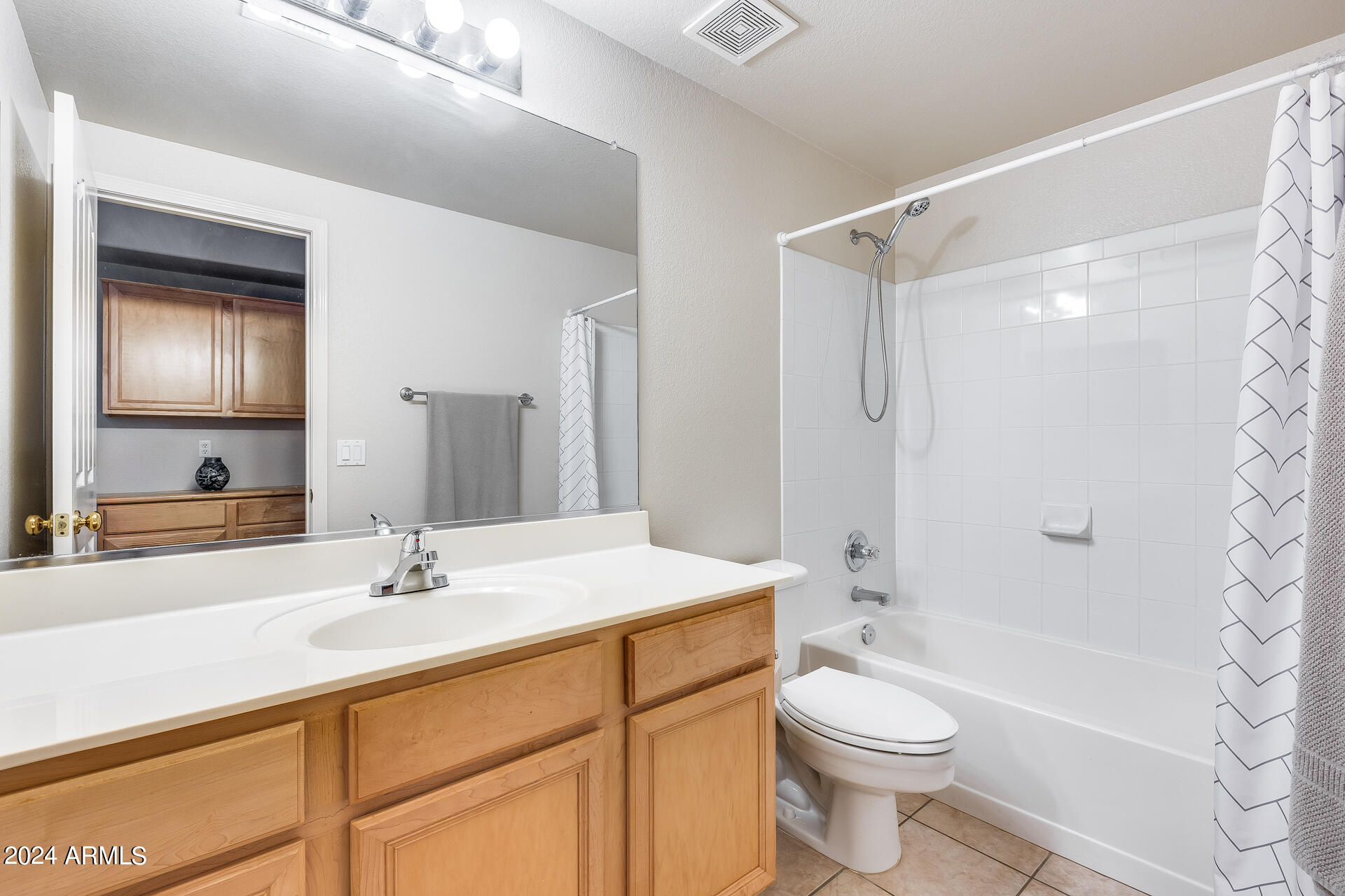 11418 South Santa Fe Lane Goodyear, AZ 85338 - Photo 31 of 46 30