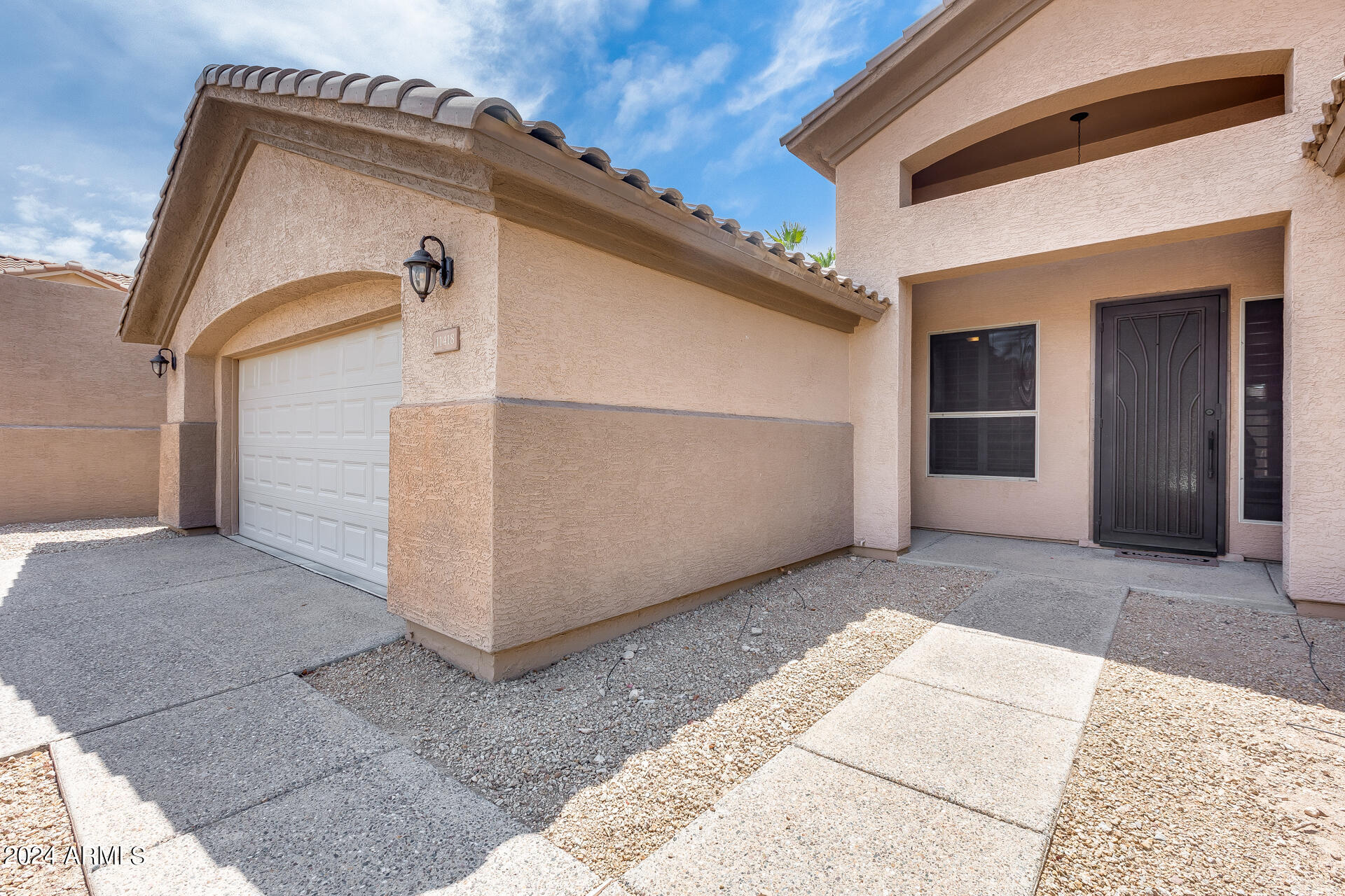 11418 South Santa Fe Lane Goodyear, AZ 85338 - Photo 7 of 46 4