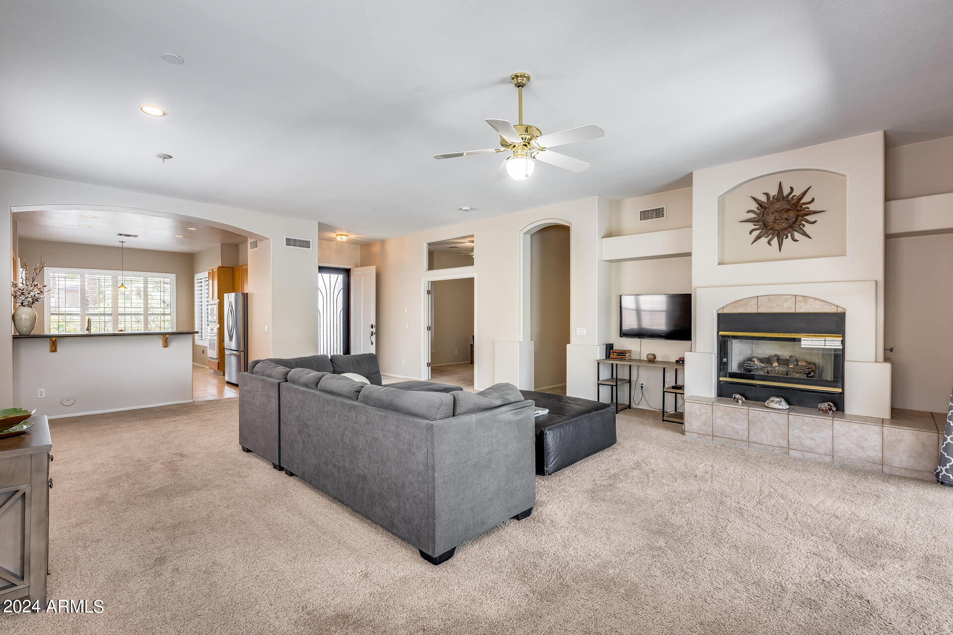 11418 South Santa Fe Lane Goodyear, AZ 85338 - Photo 10 of 46 8