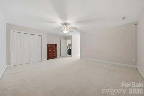 $499,900 | 4410 1st St Drive Northwest, Hickory, NC 28601