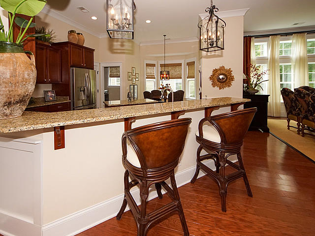 126 Phoebe Road Summerville, SC 29483 - Photo 5 of 49 05