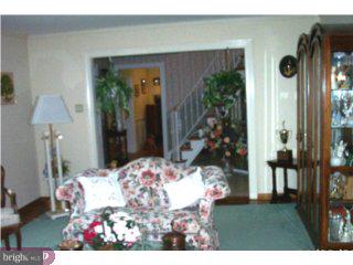 49 Heather Valley Road Holland, PA 18966 - Photo 2 of 6 Gallery Image 2