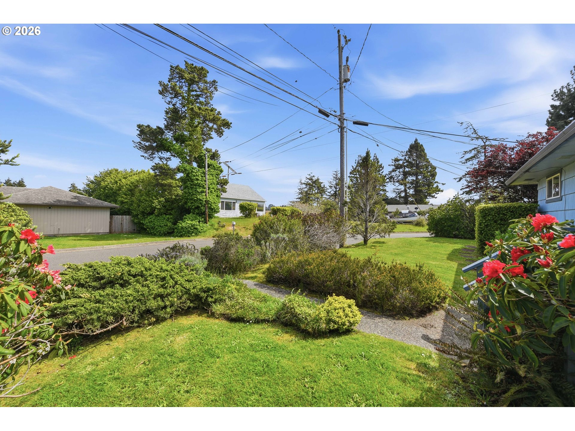 2984 Myrtle Street North Bend, OR 97459 - Photo 39 of 42