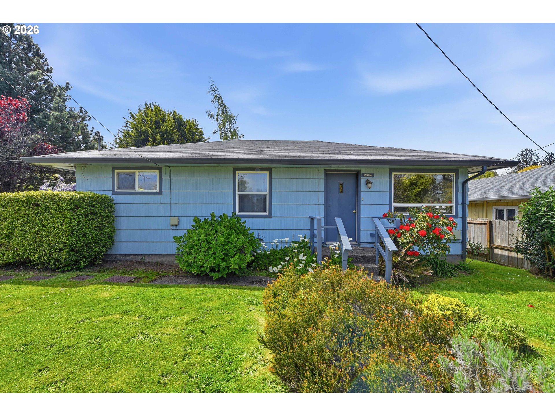 2984 Myrtle Street North Bend, OR 97459 - Photo 7 of 42