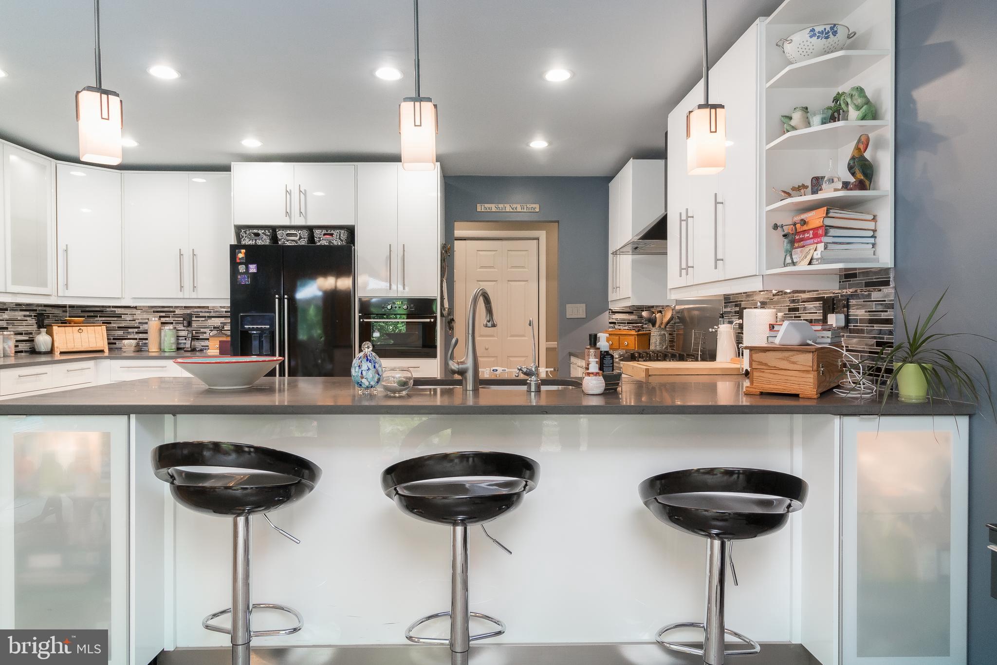 215 Chestnut Road Bridgeton, NJ 08302 - Photo 30 of 51 bar stool area