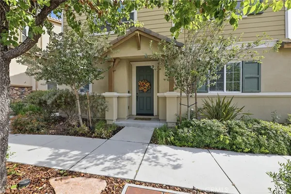 $720,000 | 27471 Poppy Court, Saugus, CA 91350