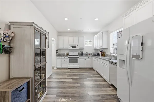 $720,000 | 27471 Poppy Court, Saugus, CA 91350