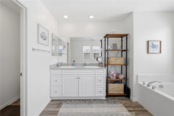 $720,000 | 27471 Poppy Court, Saugus, CA 91350